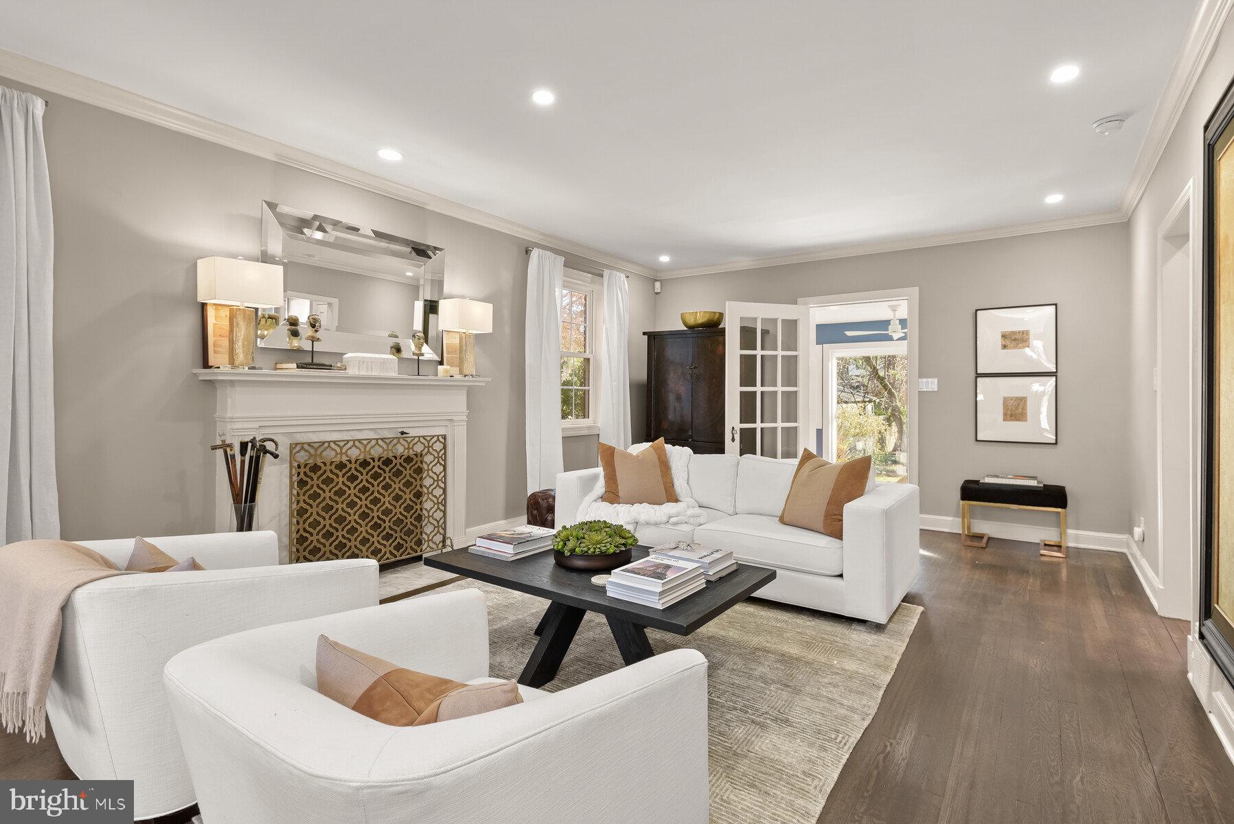 4414 DAVENPORT STREET NW