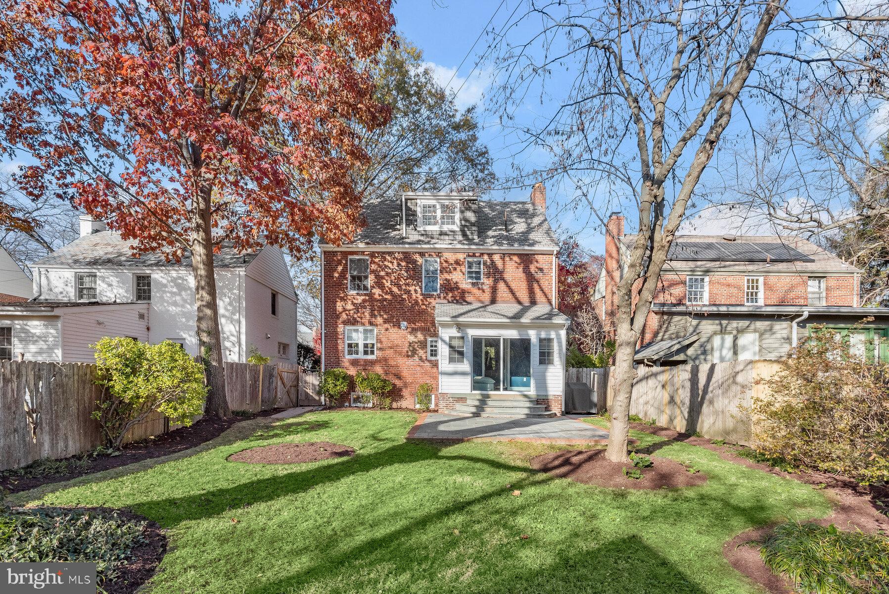 4414 DAVENPORT STREET NW