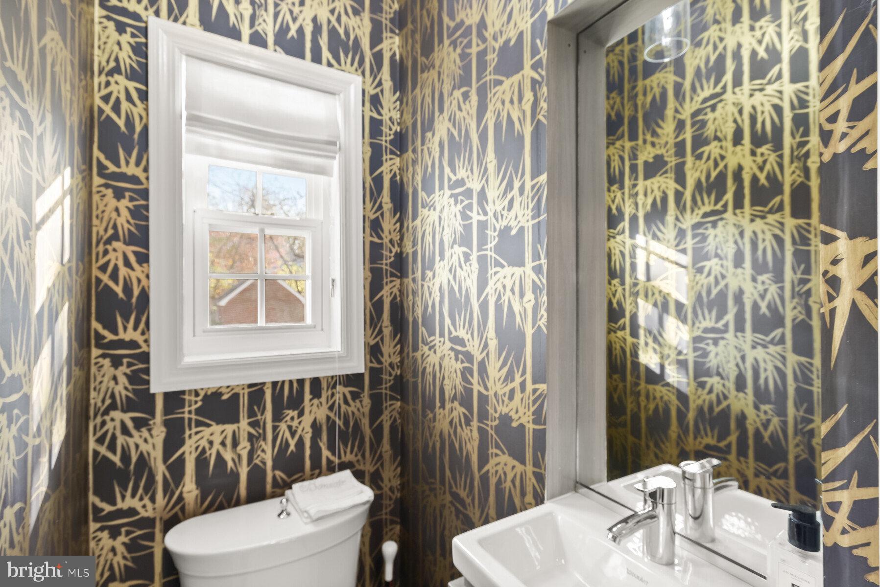 4414 DAVENPORT STREET NW