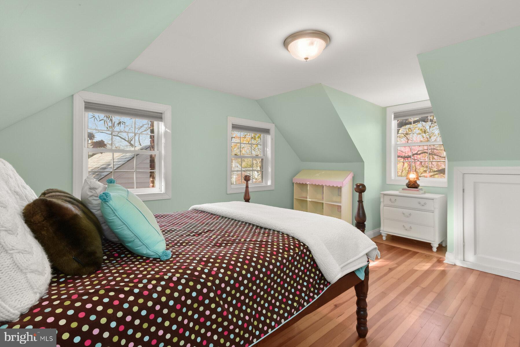 4414 DAVENPORT STREET NW