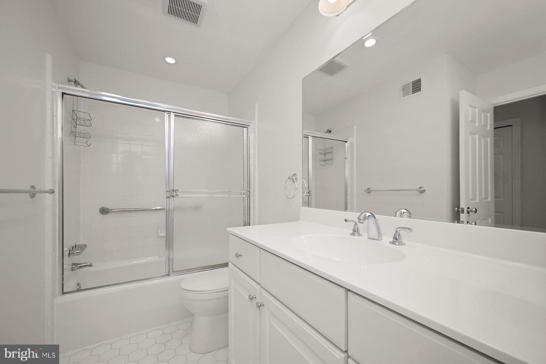 4255 FORDHAM ROAD NW