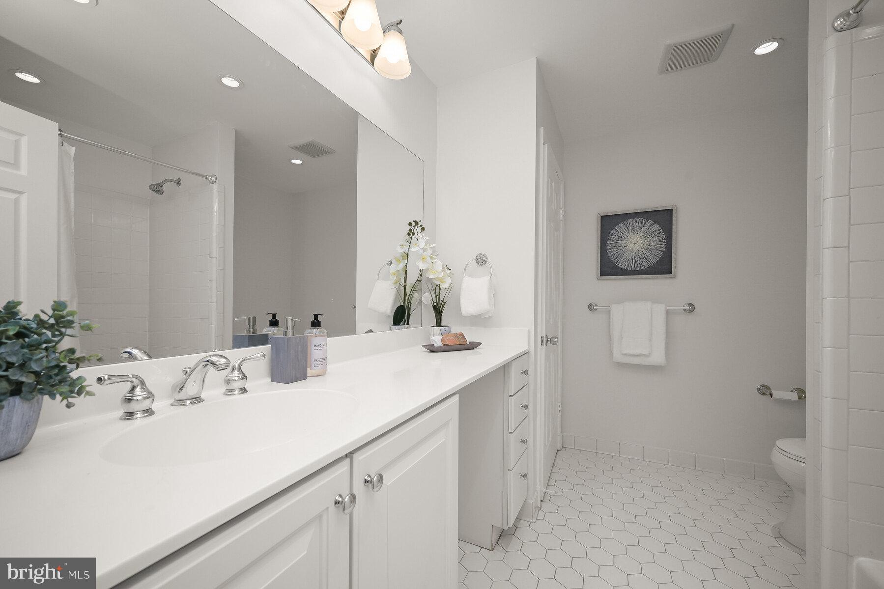 4255 FORDHAM ROAD NW