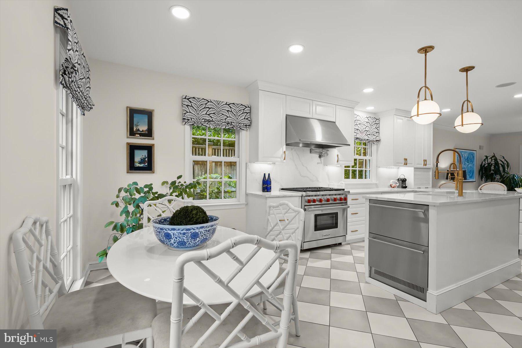 4900 PALISADE LANE NW