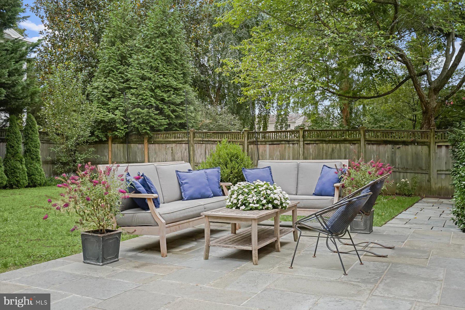 4900 PALISADE LANE NW