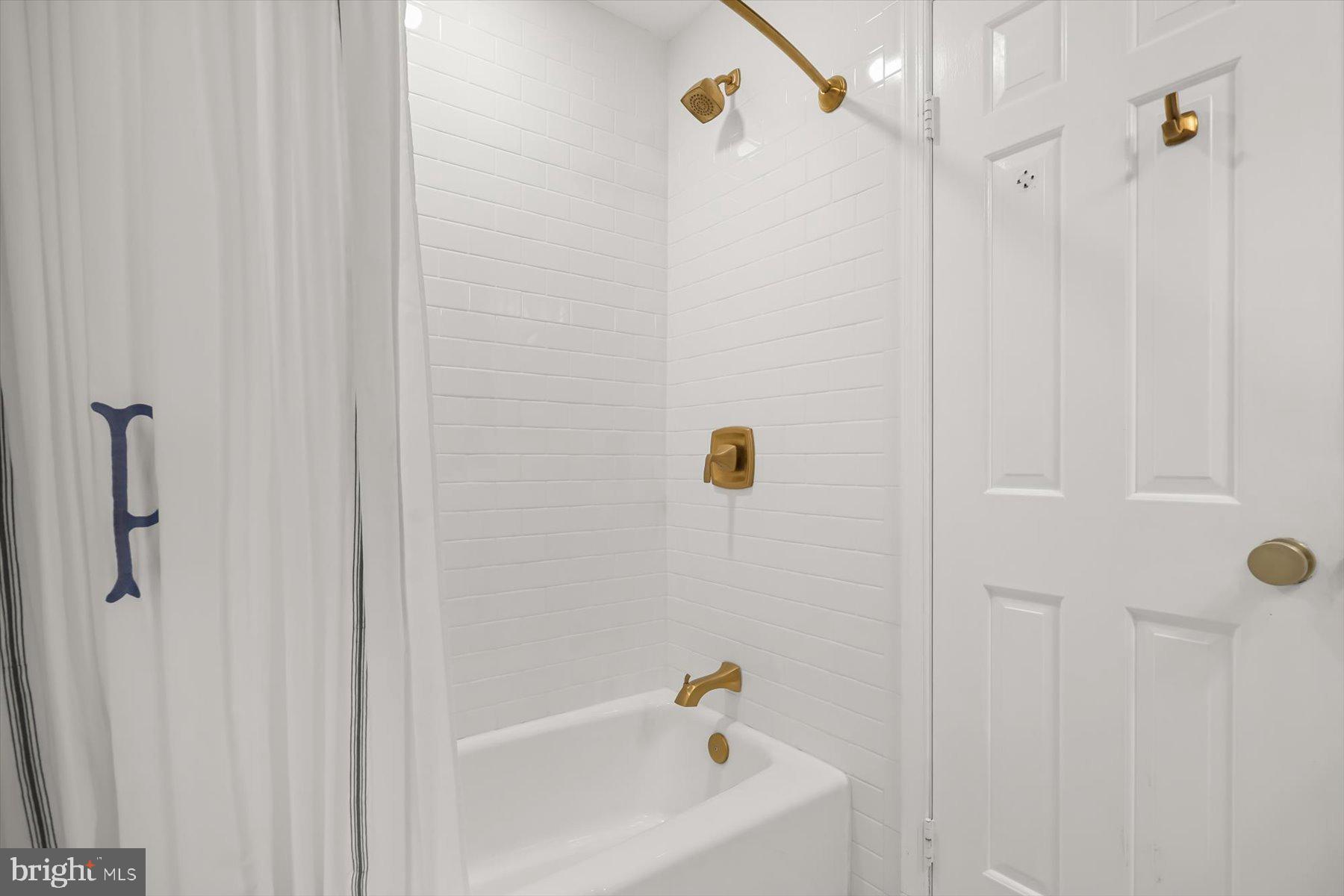 4900 PALISADE LANE NW