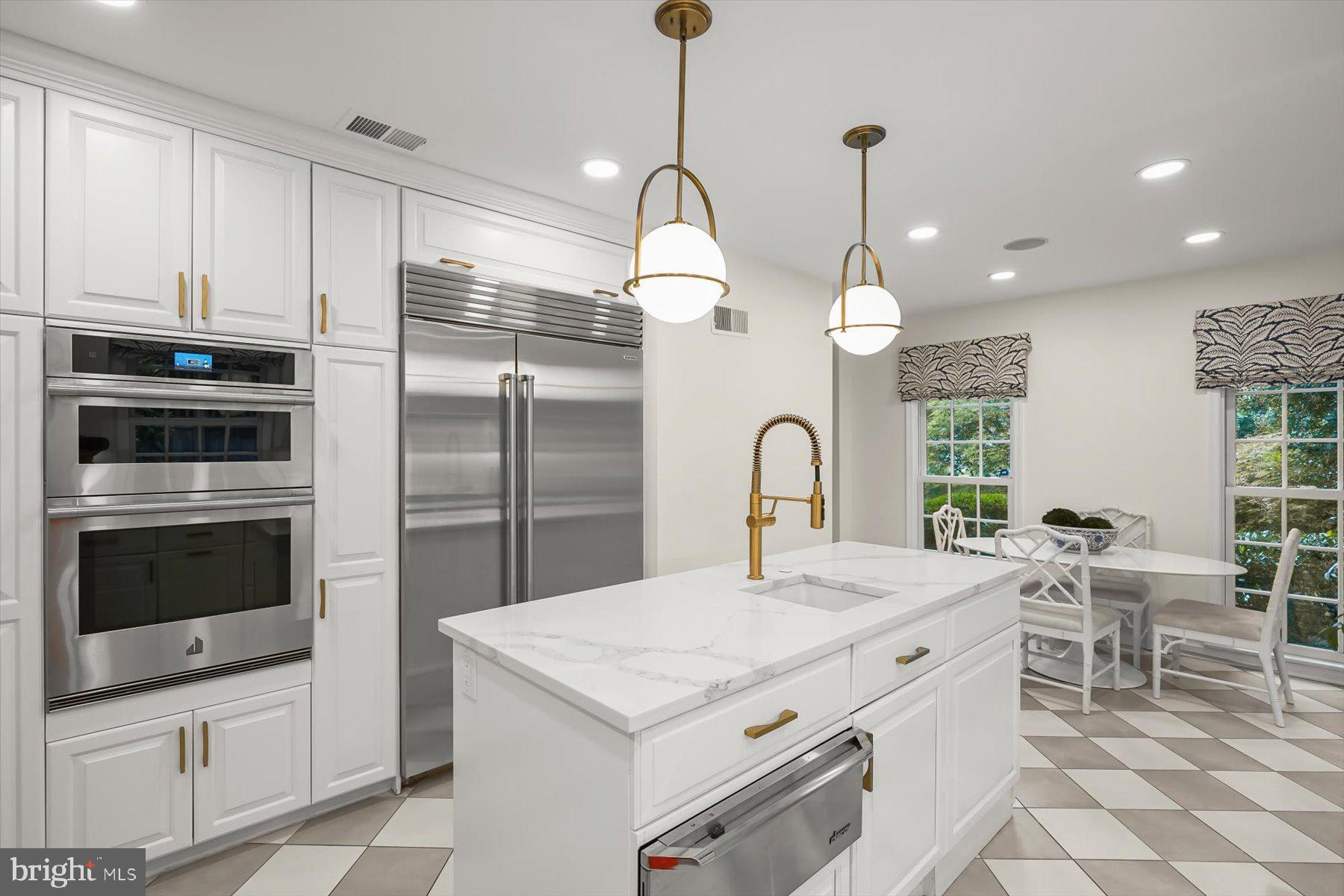 4900 PALISADE LANE NW