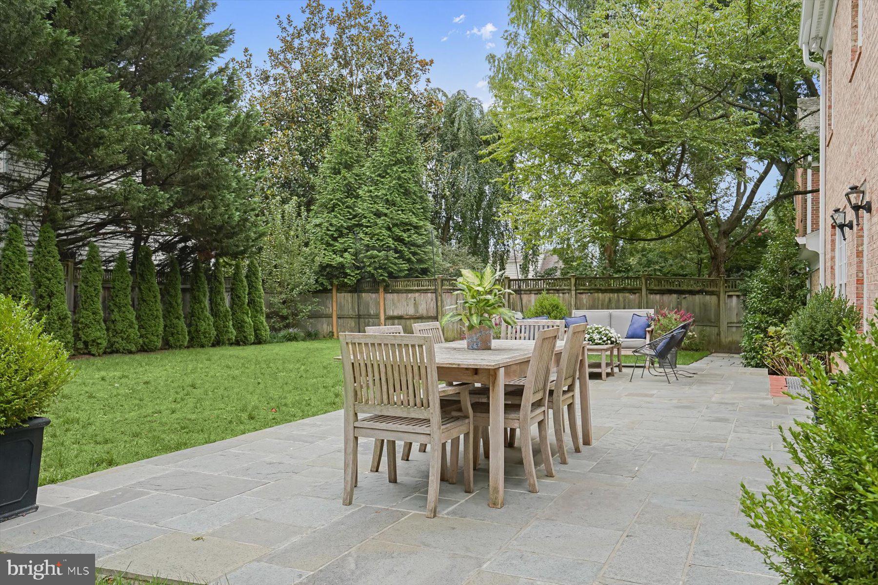 4900 PALISADE LANE NW