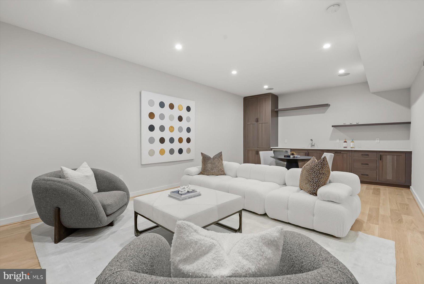 3507 WOODLEY ROAD NW