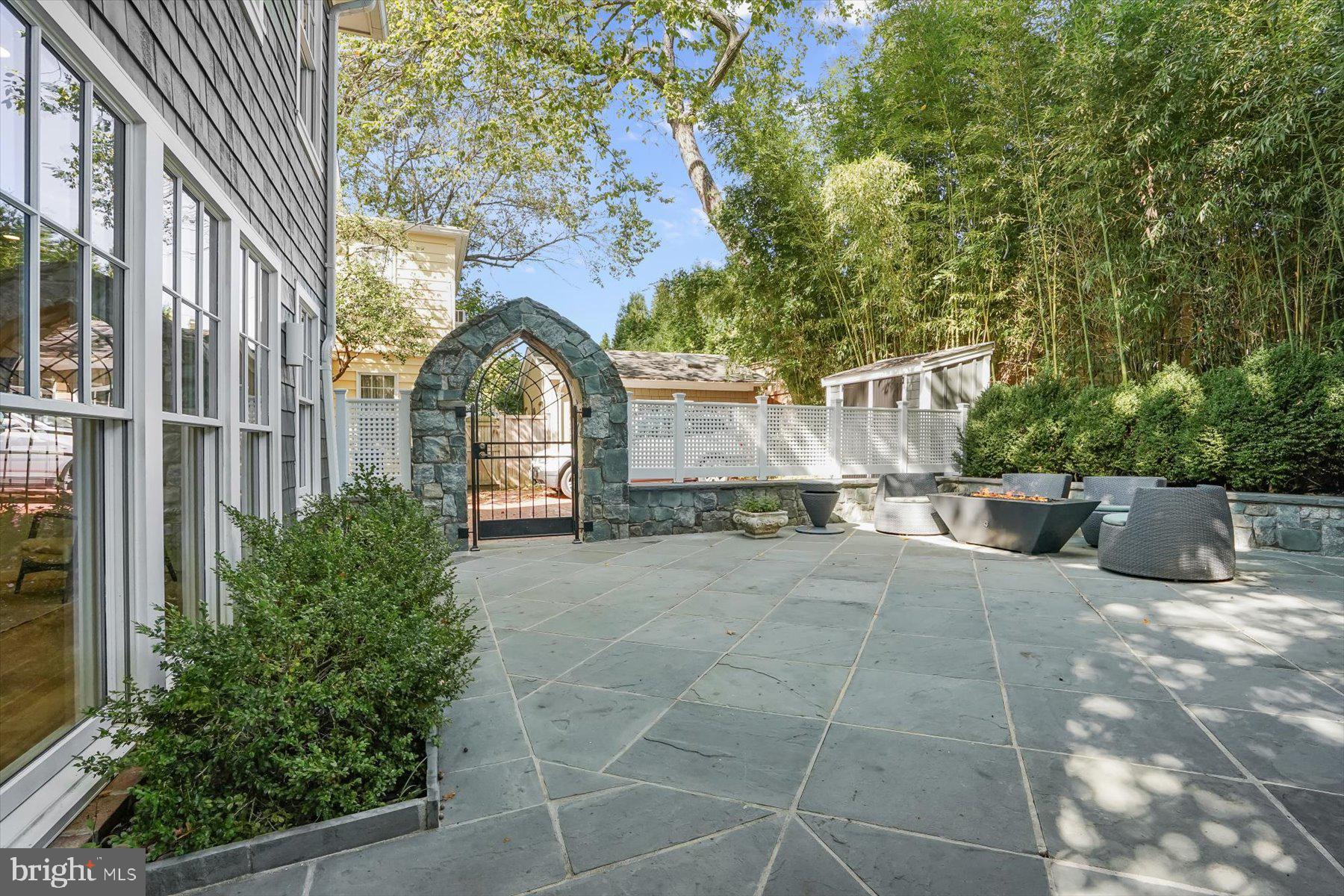 3507 WOODLEY ROAD NW