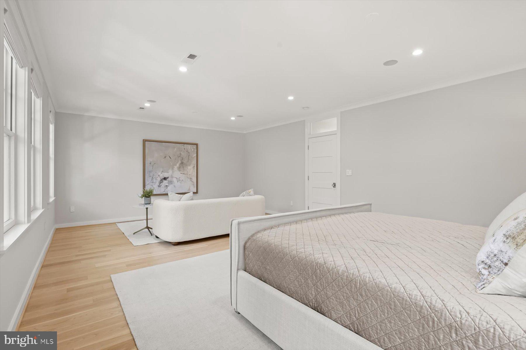 3507 WOODLEY ROAD NW