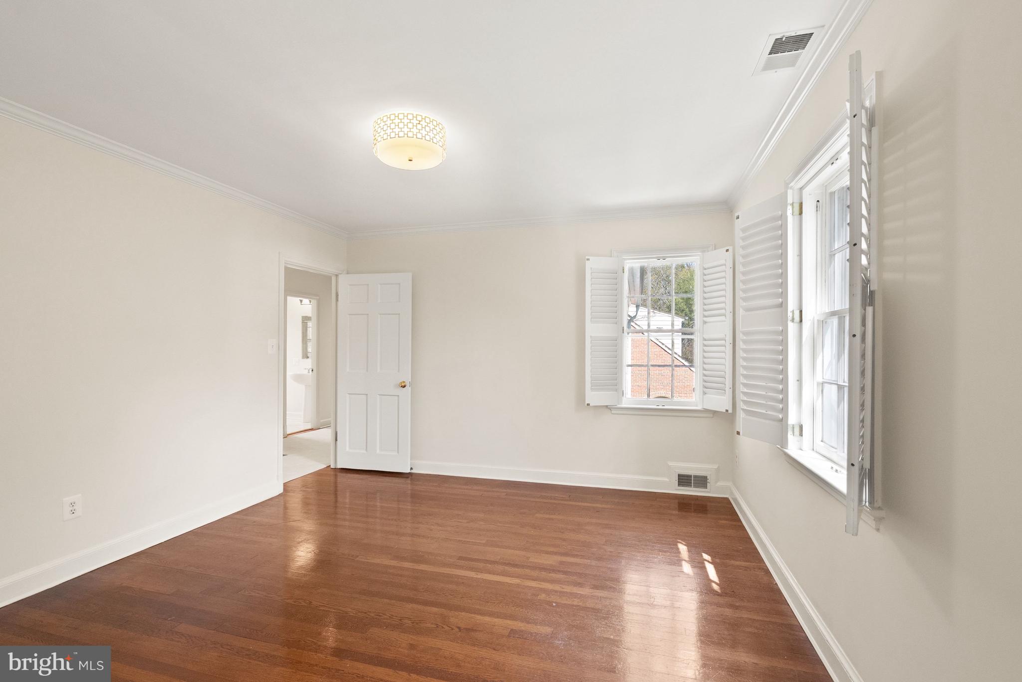 5058 SEDGWICK STREET NW