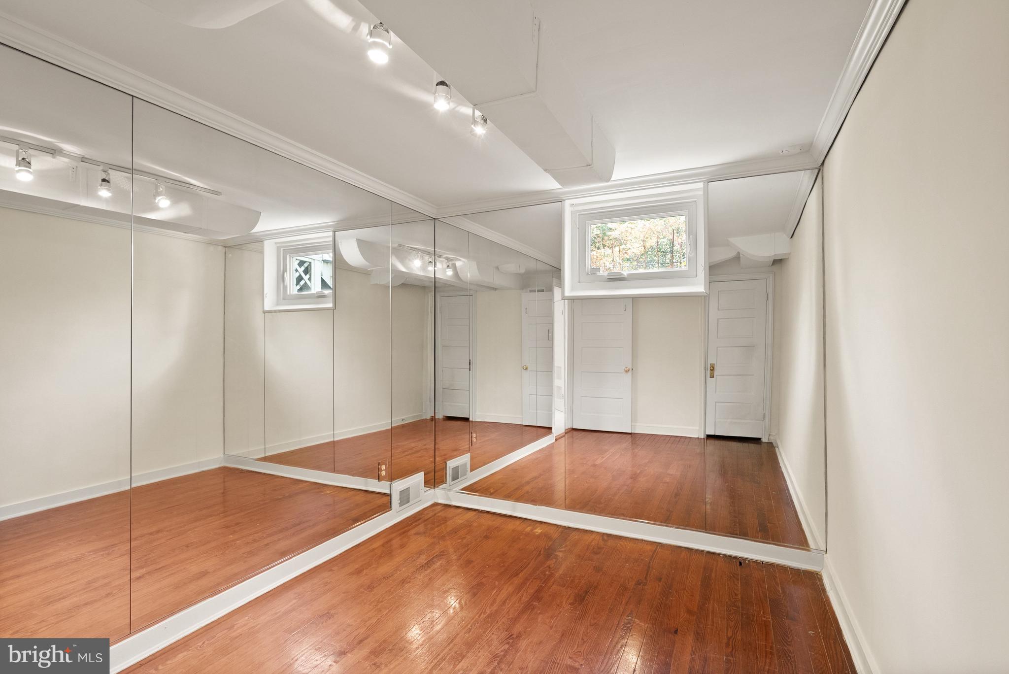 5058 SEDGWICK STREET NW