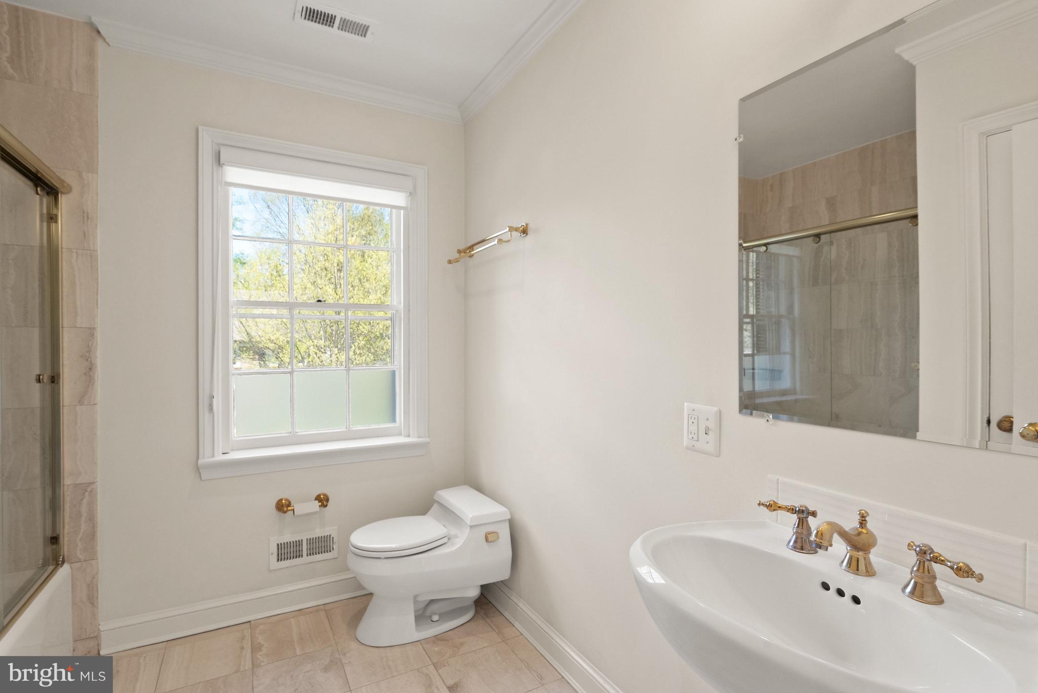 5058 SEDGWICK STREET NW