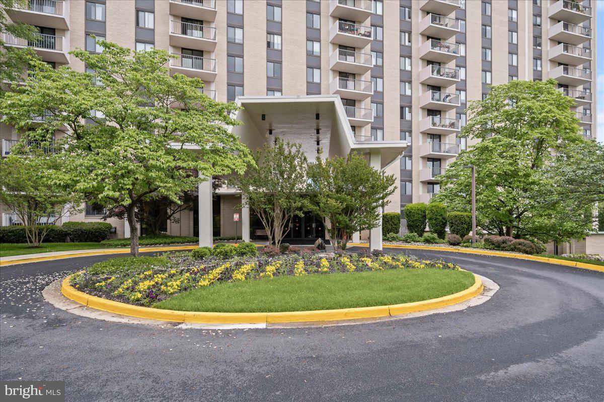 7420 WESTLAKE TERRACE 411