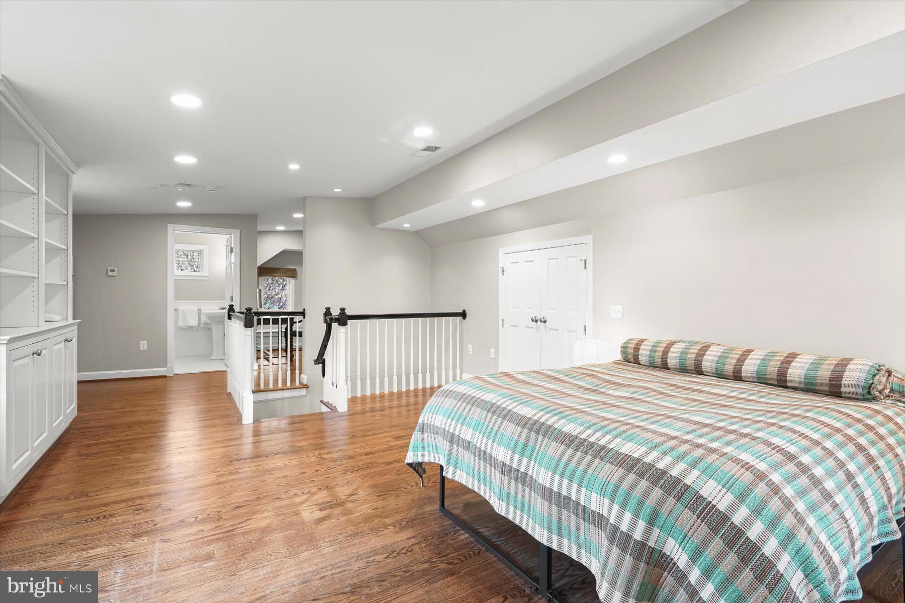 5706 ROCKMERE DRIVE