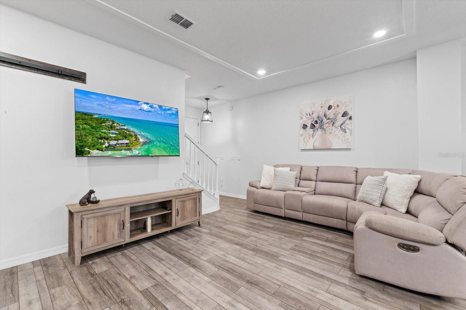 5834 SPOTTED HARRIER WAY