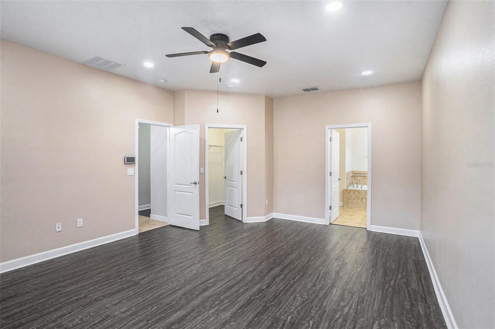 2748 LANTERN HILL AVE