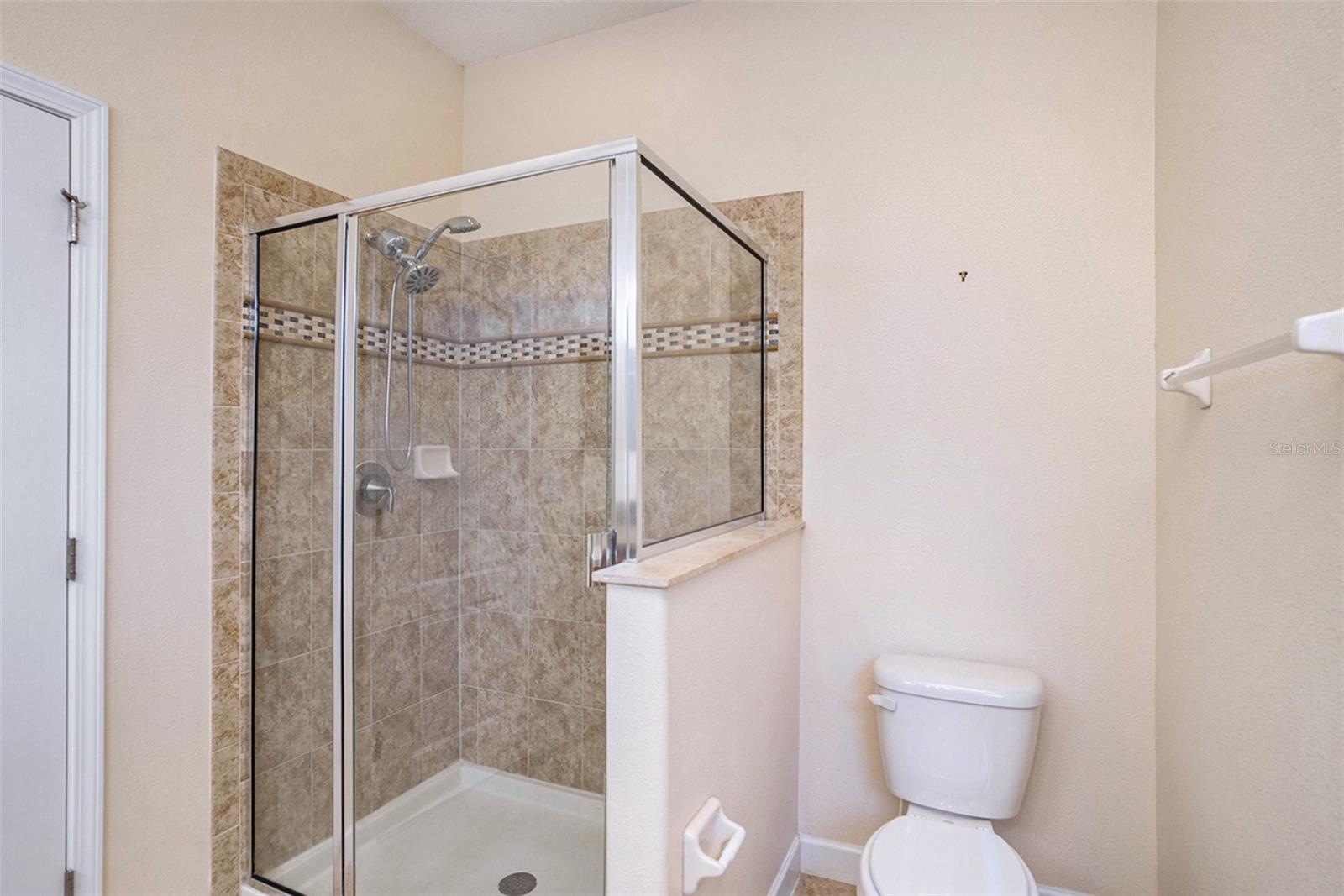 2748 LANTERN HILL AVE