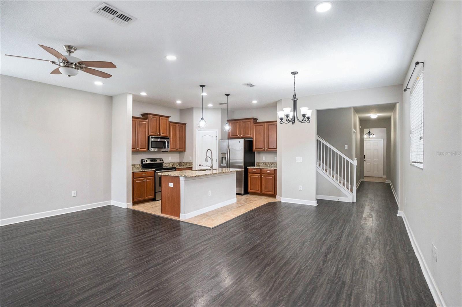 2748 LANTERN HILL AVE