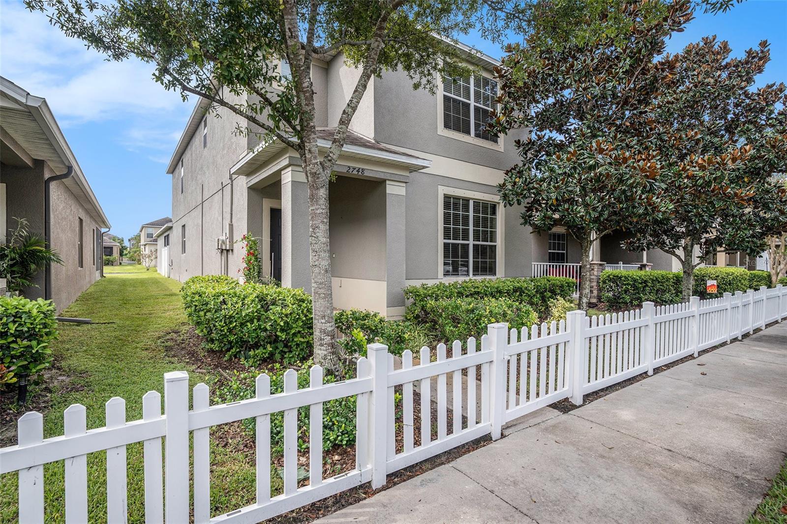 2748 LANTERN HILL AVE