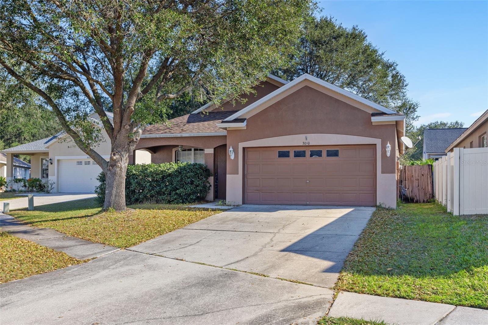 3010 SUMMER CRUISE DR