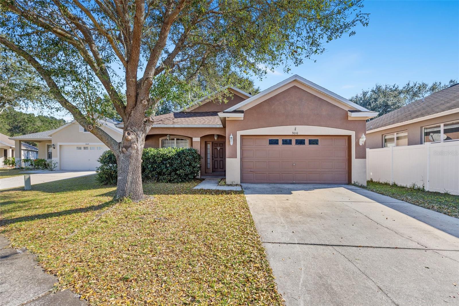 3010 SUMMER CRUISE DR