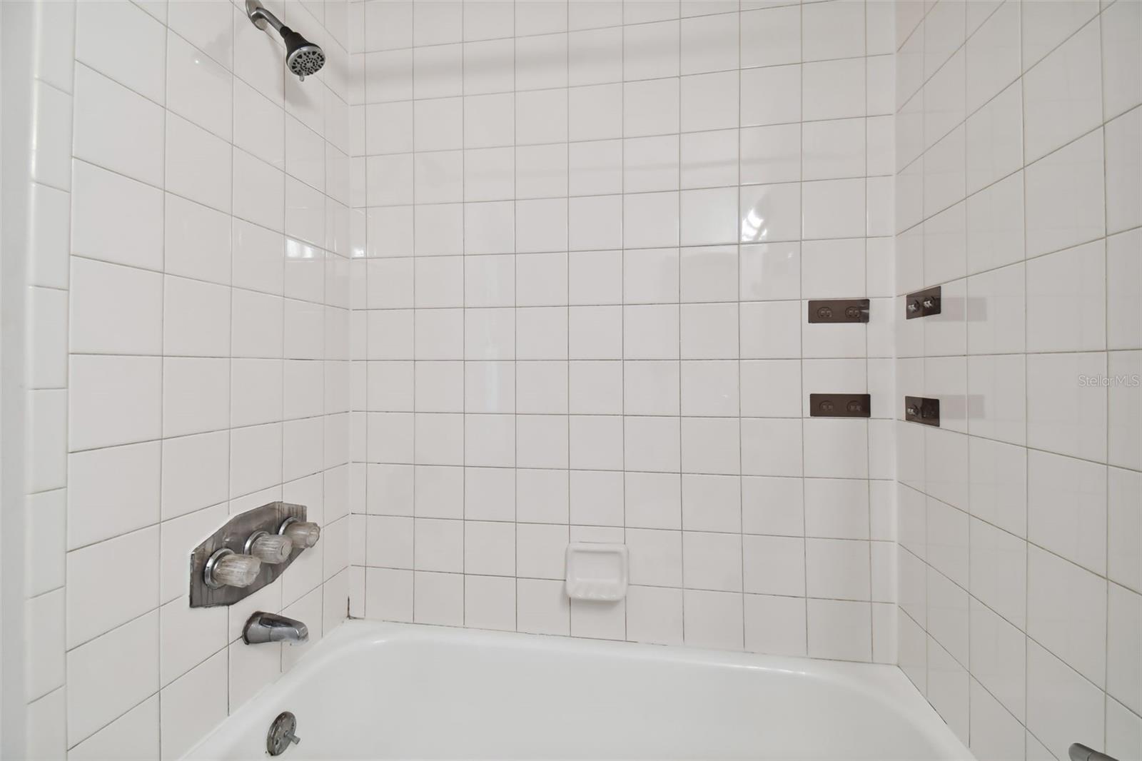 5236 SUNRIDGE PALMS DR #5236