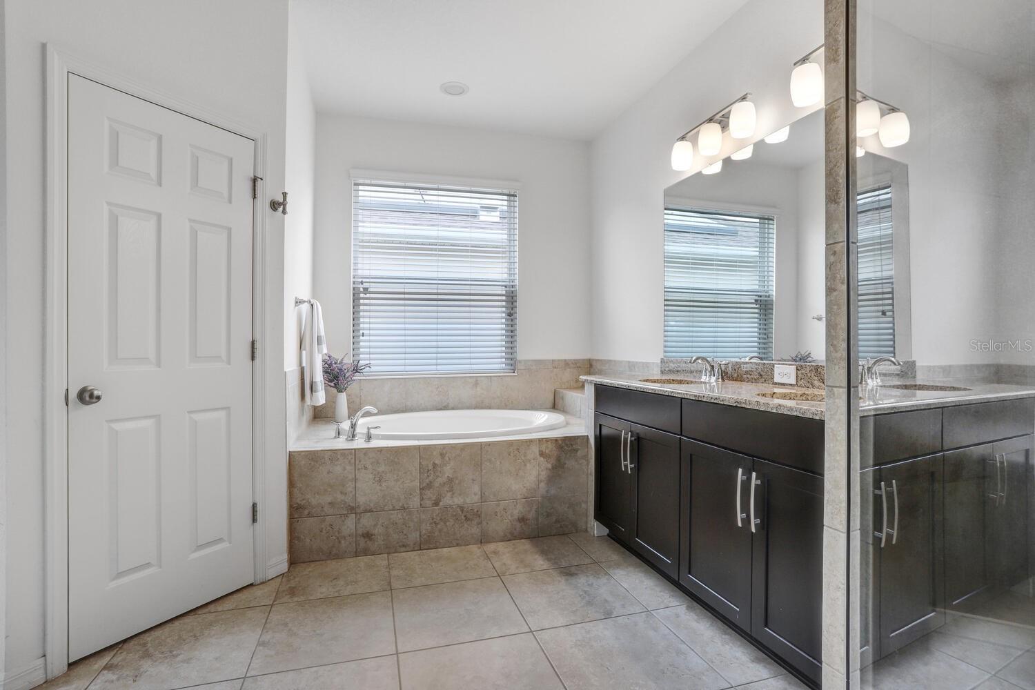 8535 GRAND ASPEN WAY