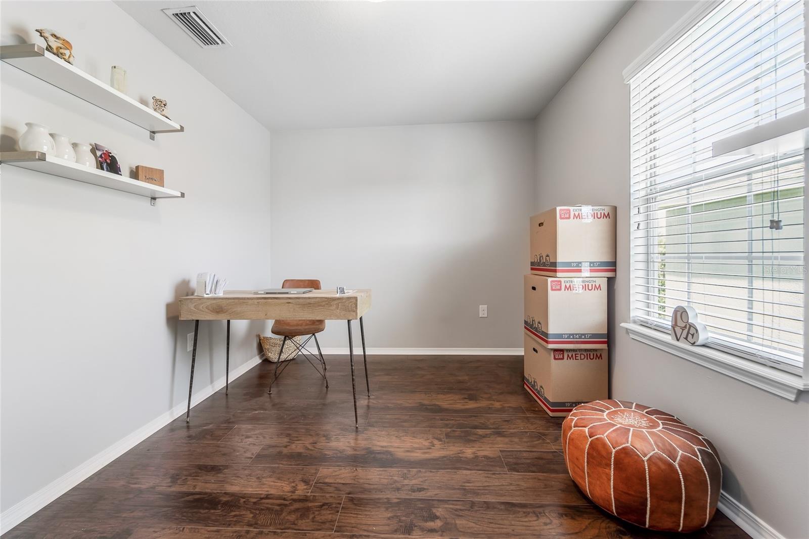 5049 WHITE SANDERLING CT