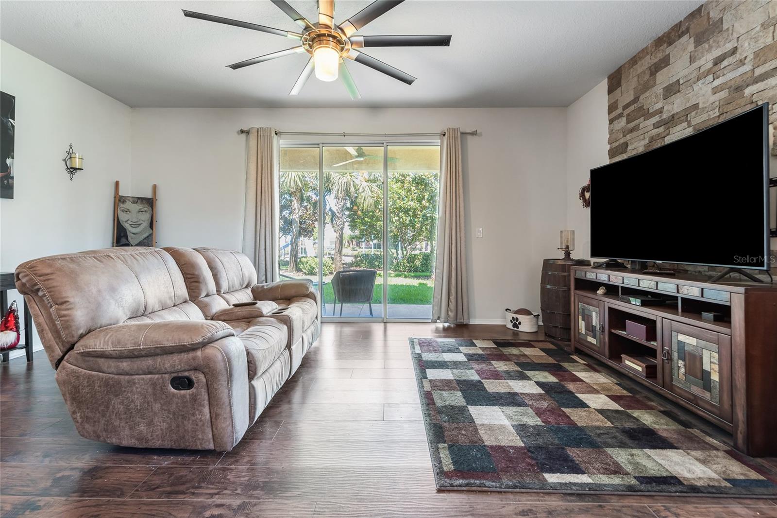 5049 WHITE SANDERLING CT