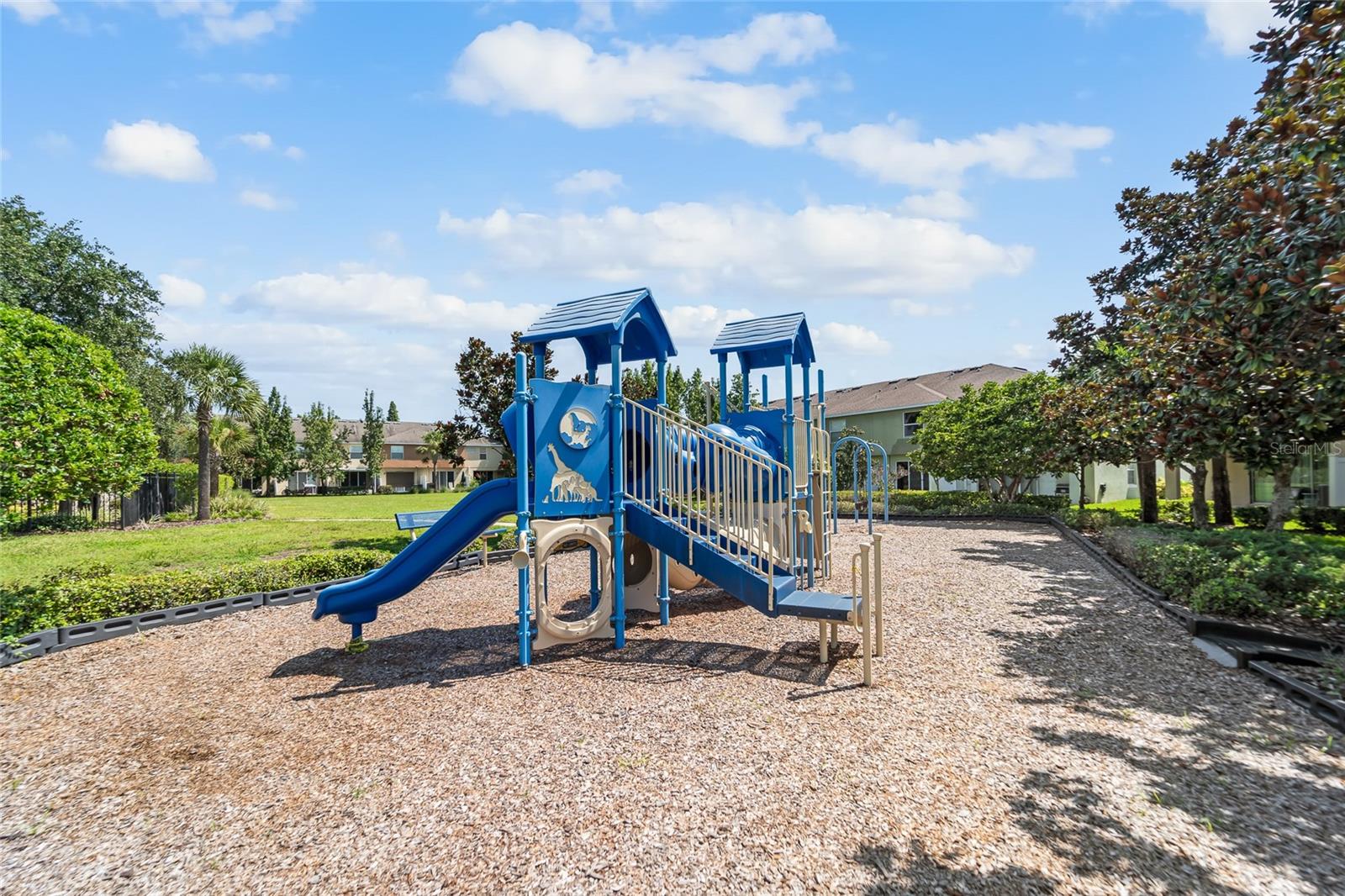 5049 WHITE SANDERLING CT