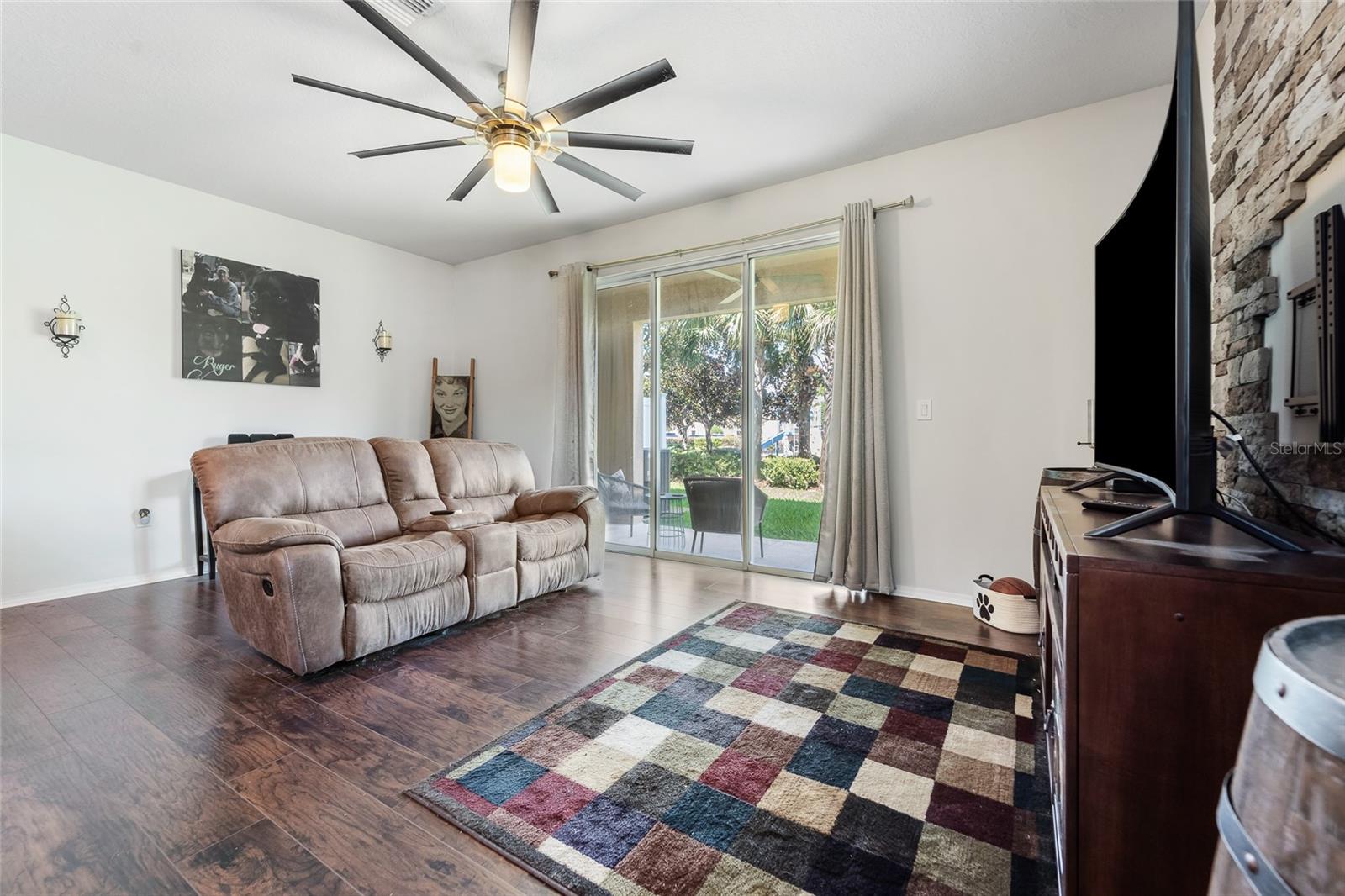 5049 WHITE SANDERLING CT