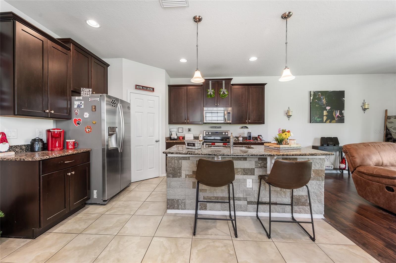 5049 WHITE SANDERLING CT