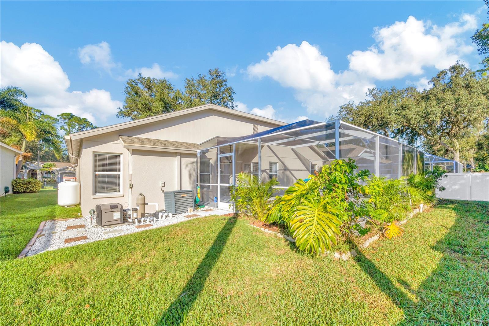 3714 TREELINE DR