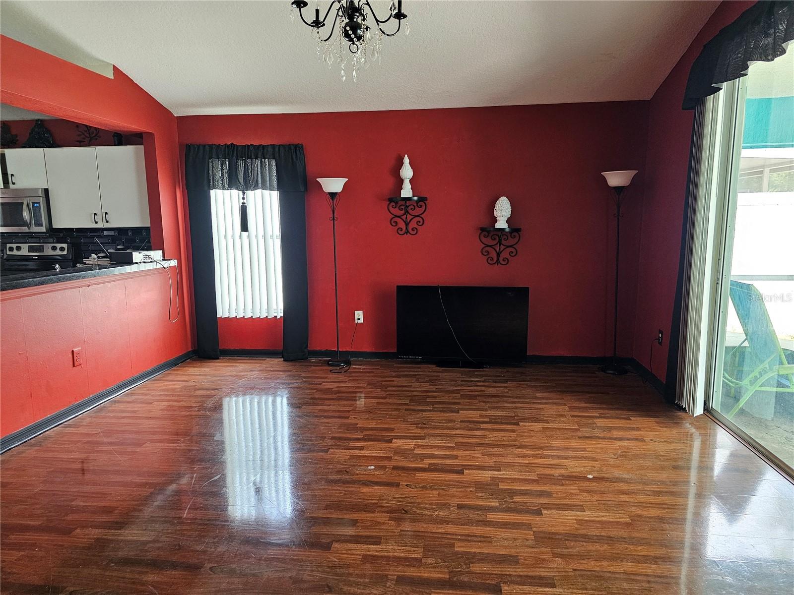 9310 HIDDEN WATER CIR