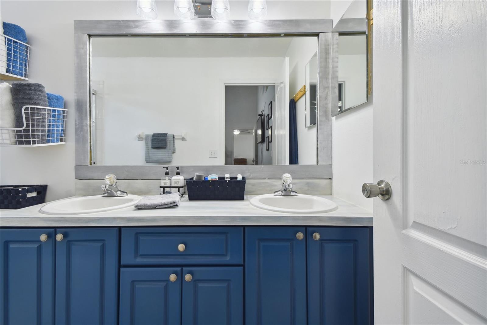 7611 WILTSHIRE PARK PL