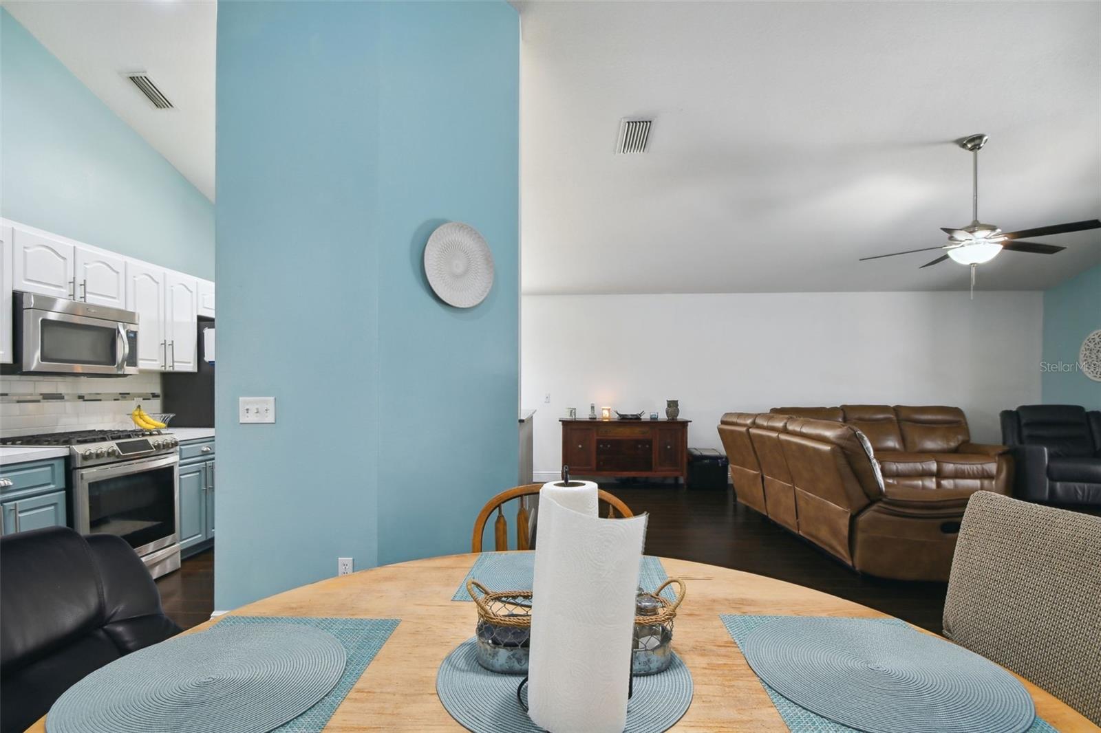 7611 WILTSHIRE PARK PL