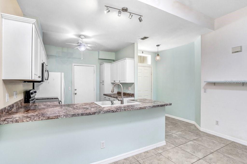 2325 NANTUCKET DR #39