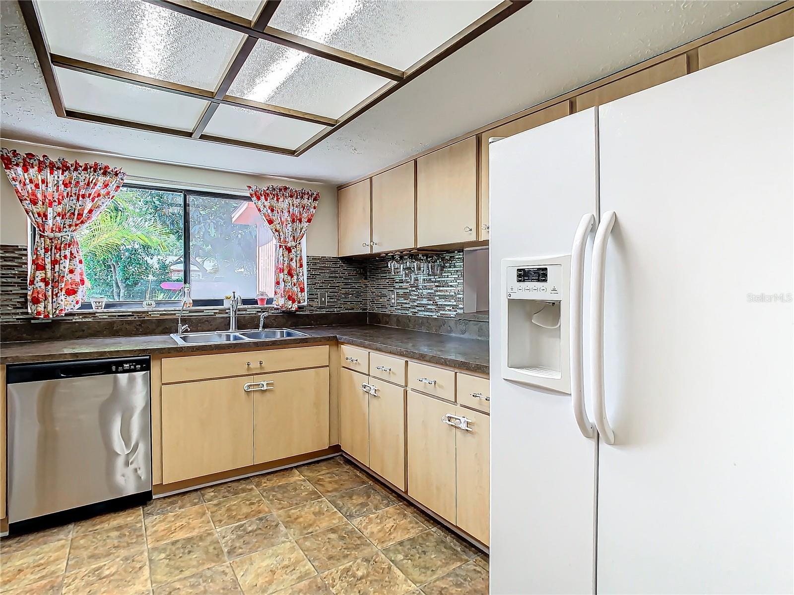 11509 FOREST HILLS DR