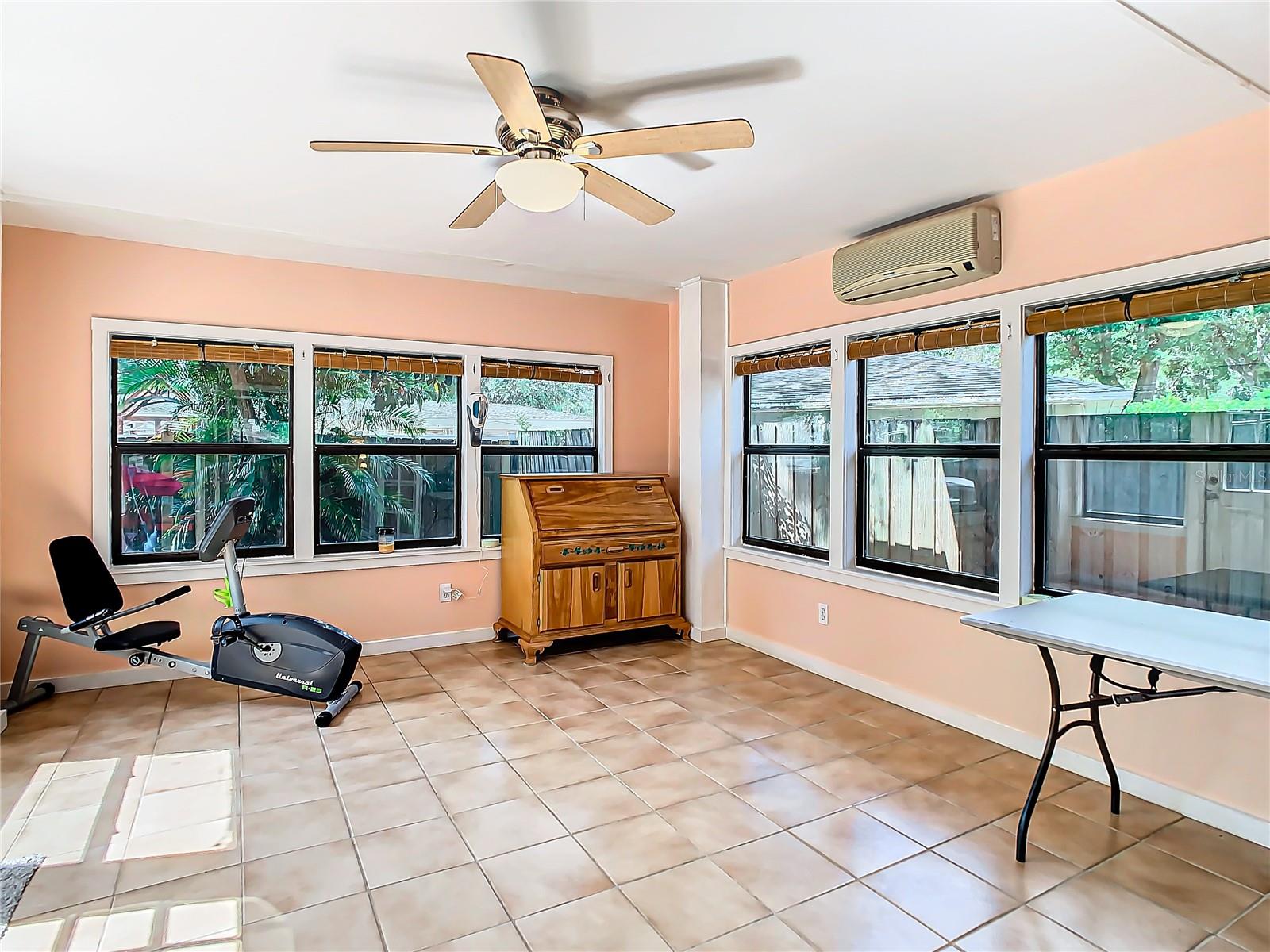 11509 FOREST HILLS DR