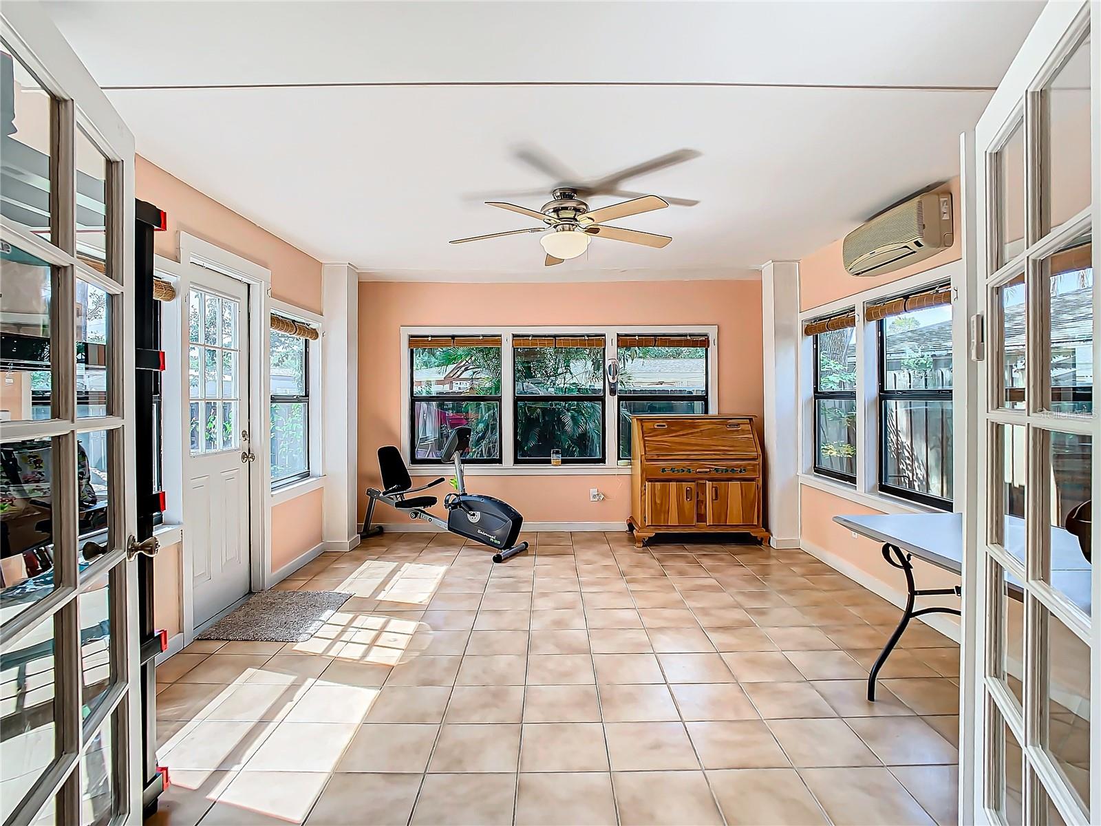 11509 FOREST HILLS DR