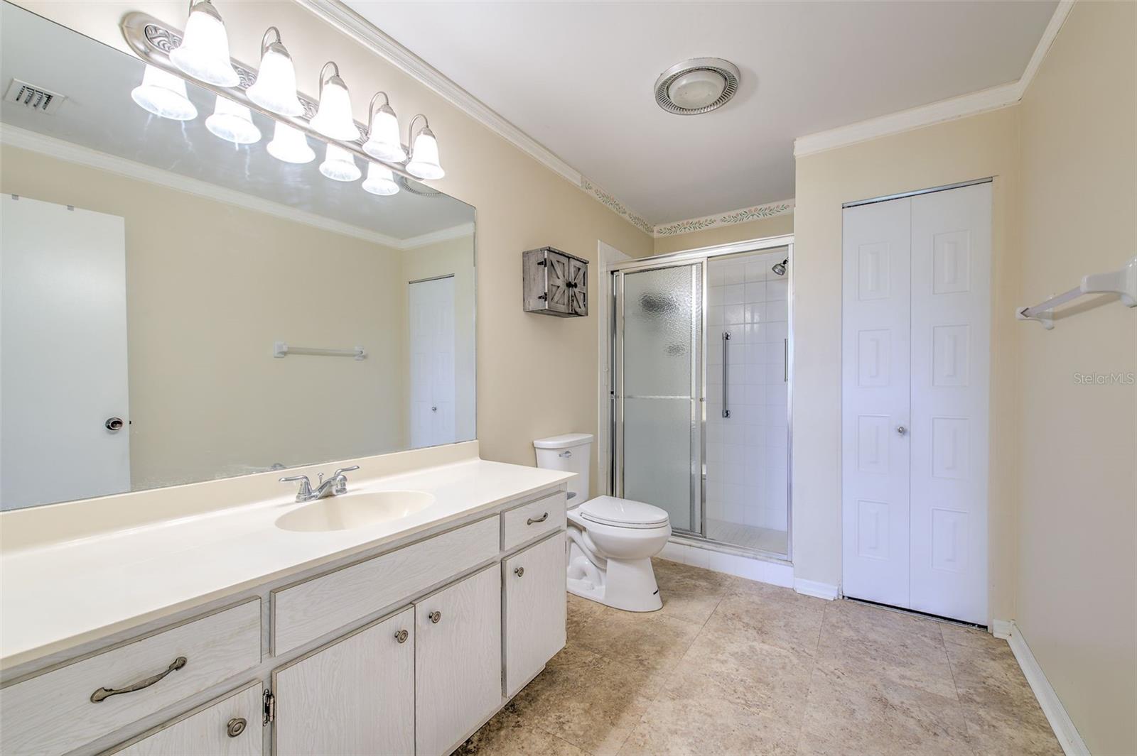 1623 BENTWOOD DR