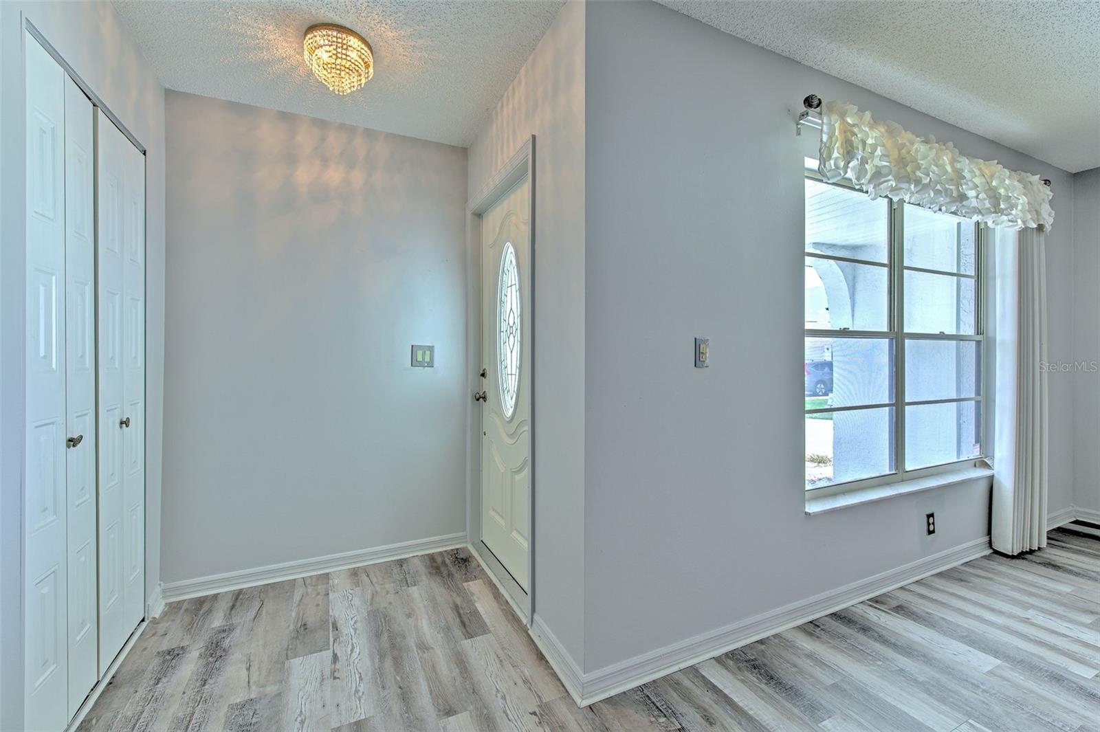 1623 BENTWOOD DR