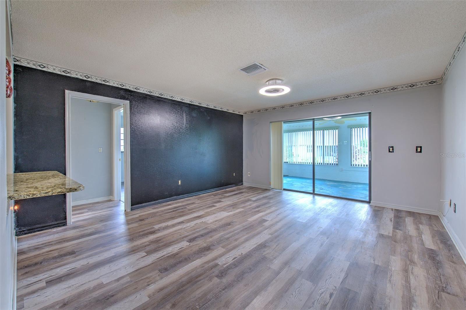 1623 BENTWOOD DR