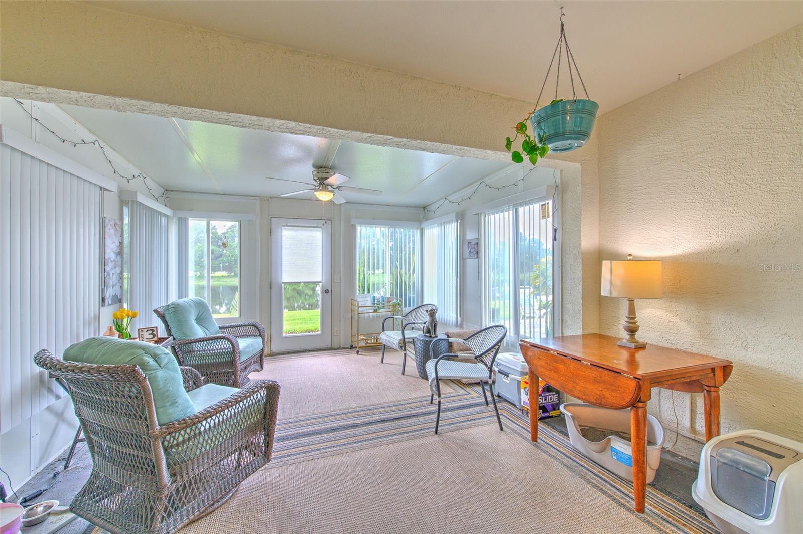 611 KENSINGTON LAKE CIR