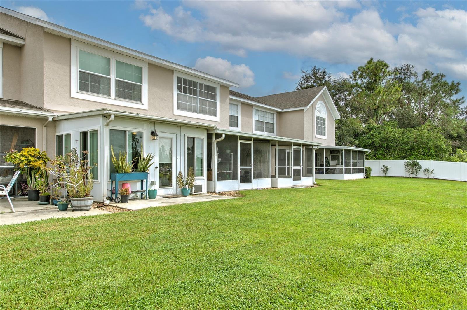 611 KENSINGTON LAKE CIR