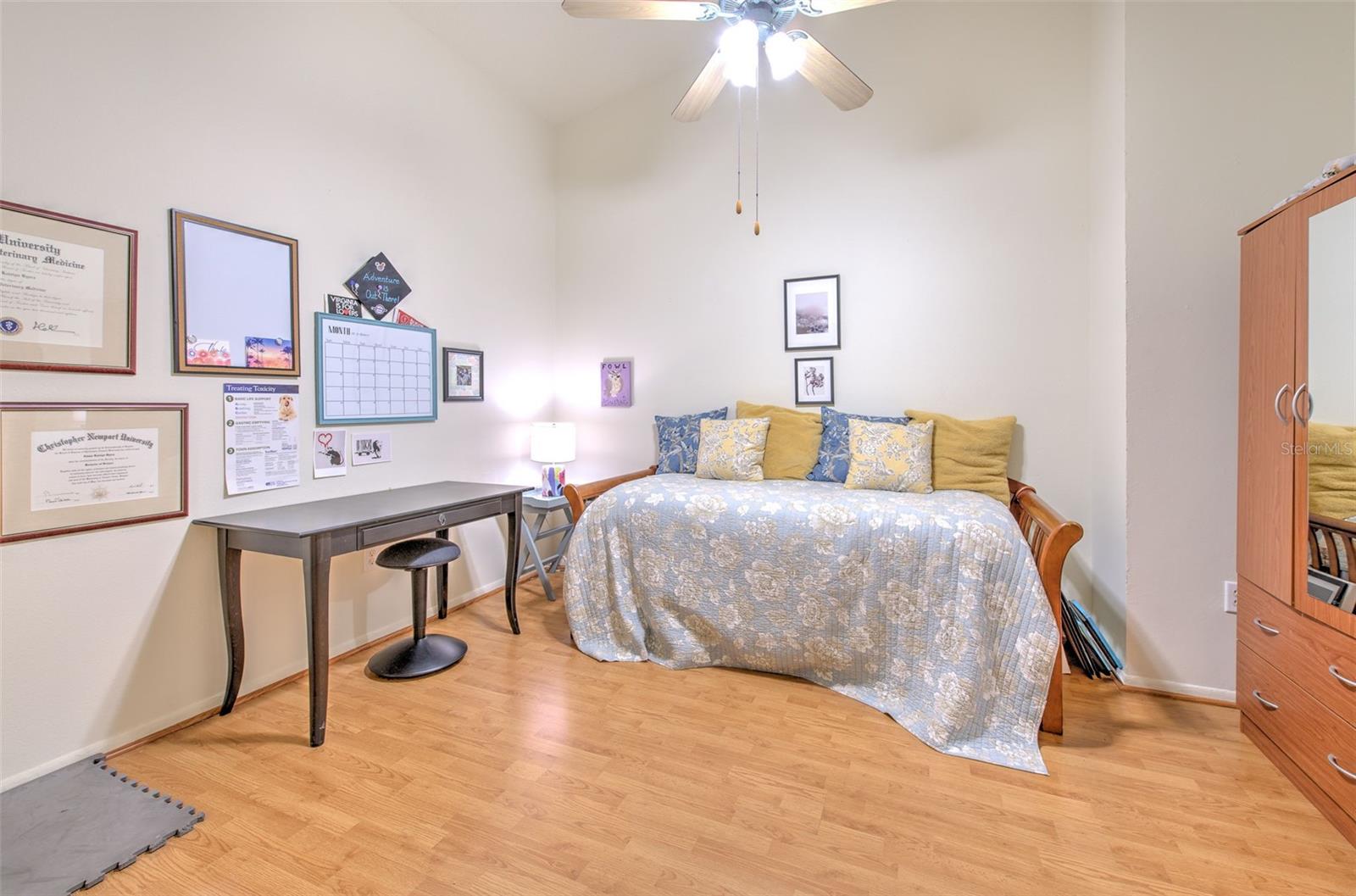 611 KENSINGTON LAKE CIR