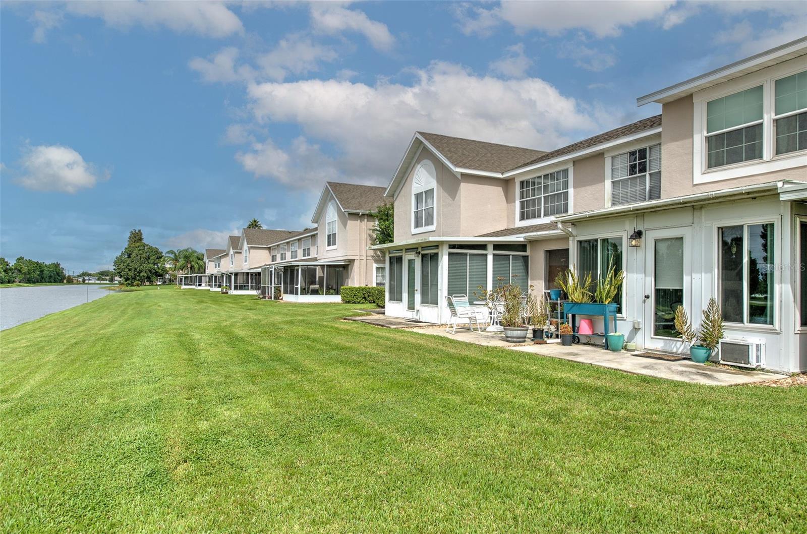 611 KENSINGTON LAKE CIR