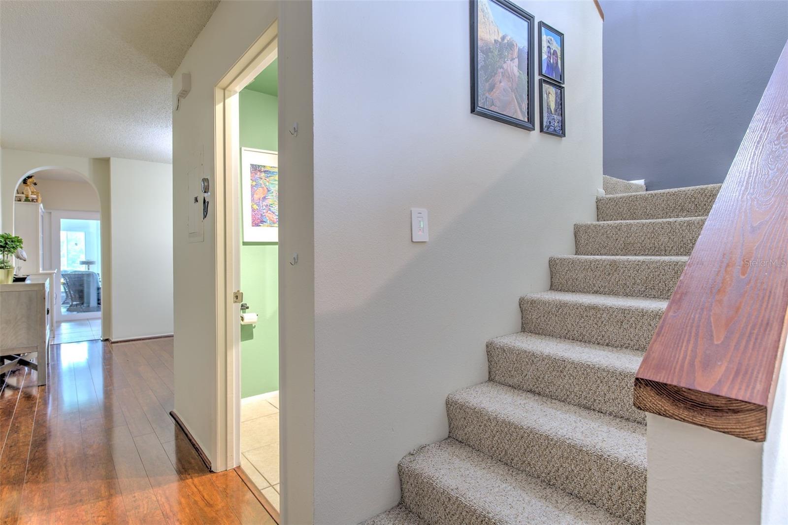 611 KENSINGTON LAKE CIR