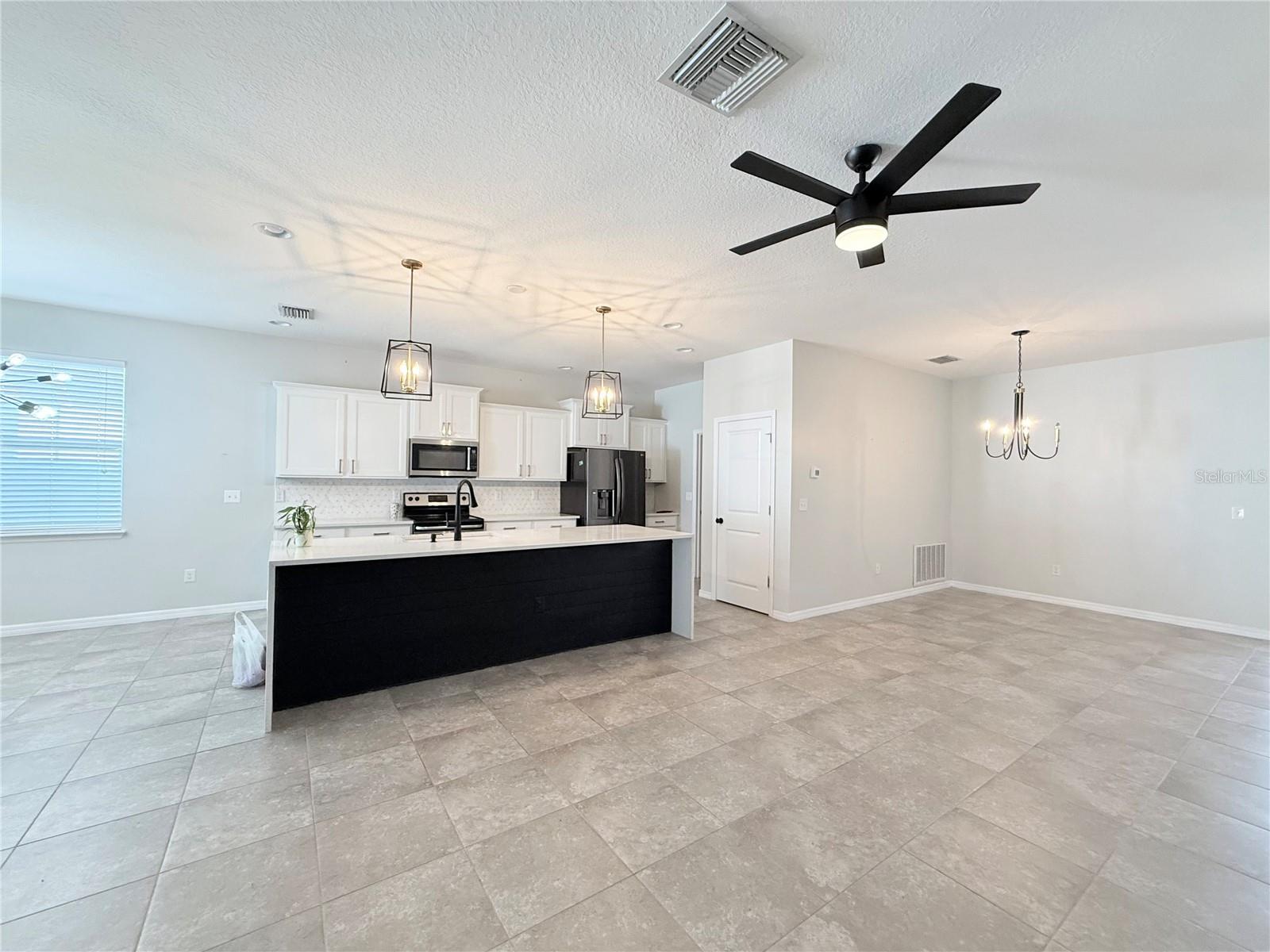 10436 SCENIC HOLLOW DR